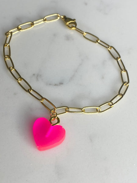 Paperclip chain bracelet with mini hand poured neon pink resin heart